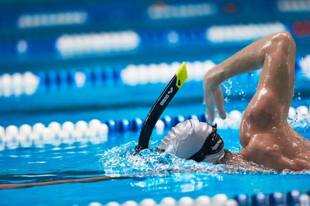 5 Benefici dell'allenamento con il boccaglio da nuoto (snorkel)
