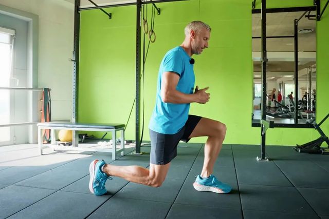 Palestra e triathlon: gli esercizi chiave per forza, equilibrio e prevenzione
