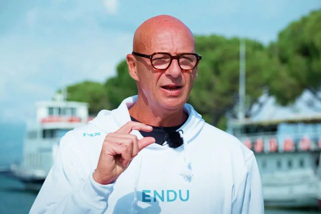 Sprint finale nel nuoto: come risparmiare energie e vincere negli ultimi metri