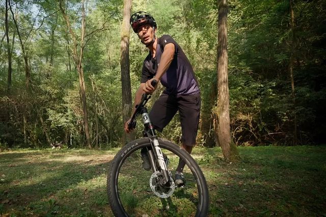Cadi spesso in MTB? Forse sbagli questo..