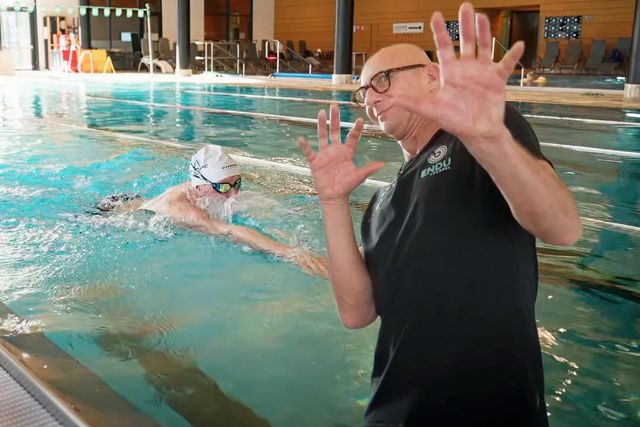 Nuotare senza affanno nel Triathlon: il segreto delle 5 bracciate