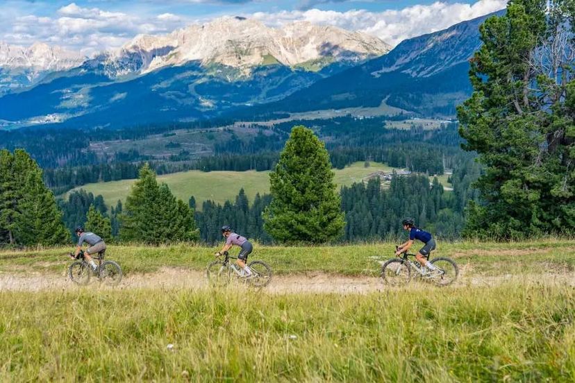 BeeVigor e atleti in bici in Trentino 