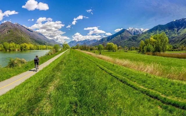 5 itinerari ciclabili lungofiume in Italia