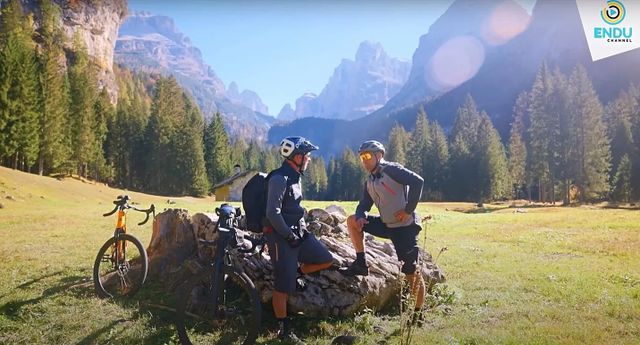 Doga: pedalare dalle Dolomiti al Lago di Garda