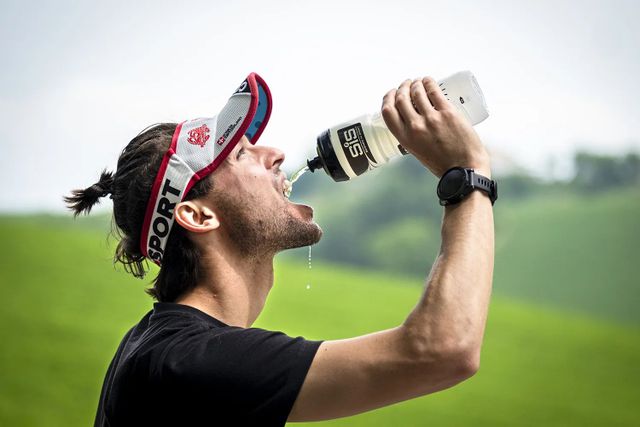 Allenarsi per la maratona – alimentazione e idratazione durante la gara