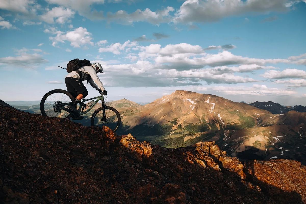Come iniziare ad andare in mountain bike