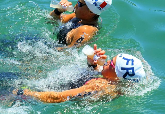 3 semplici regole per l'idratazione nel nuoto