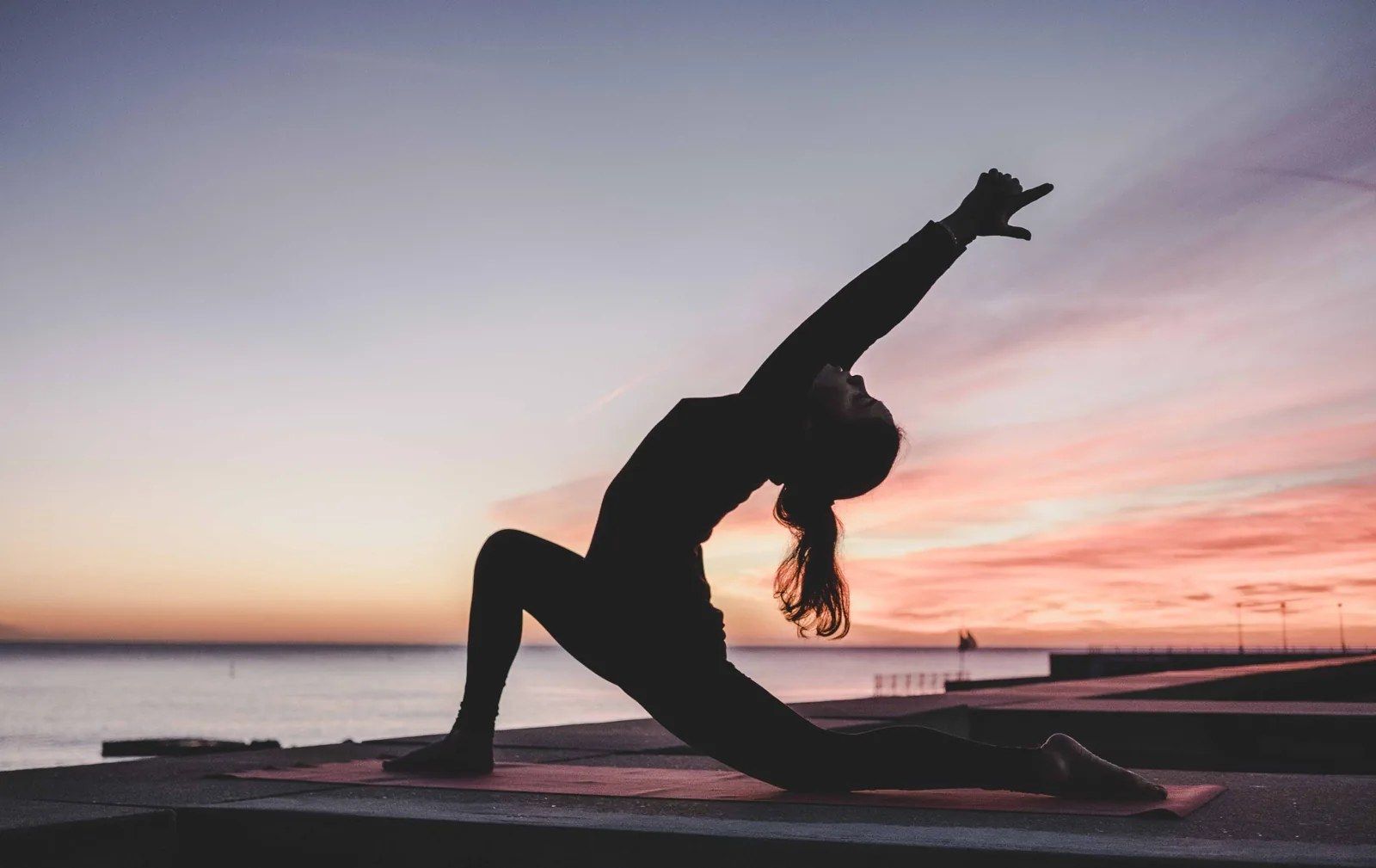 Come si fa Yoga? 5 posizioni per iniziare
