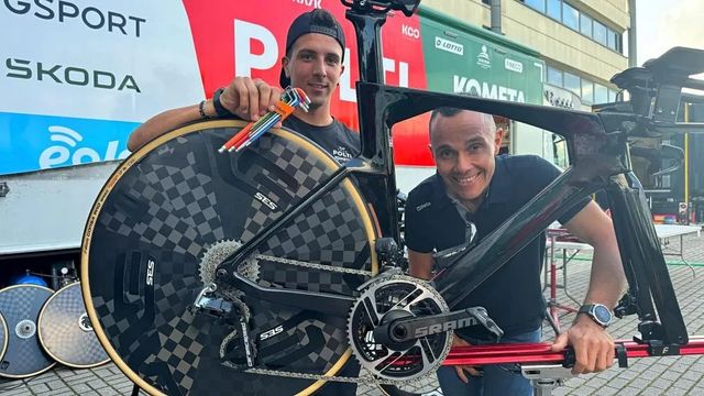 Dietro le quinte dell'officina Polti Kometa al Giro d'Italia