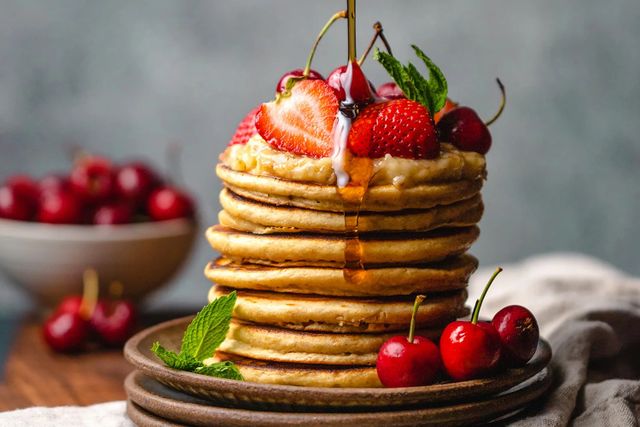 Pancake proteici: la ricetta e 5 idee per condirli