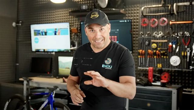 Non emulare i PRO: ecco cosa fanno (male) prima di uscire in bici!