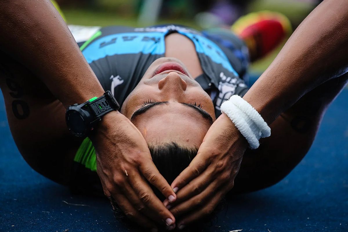 Perchè molti triatleti collassano sulla finish line?