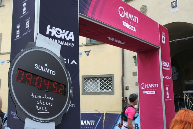 Chianti Ultra Trail 2026: Suunto accende la sfida tra i vigneti della Toscana