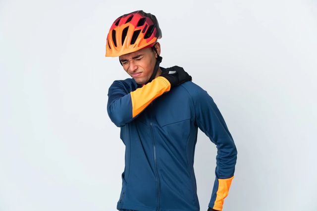 Mal di schiena e bicicletta. 5 possibili rimedi