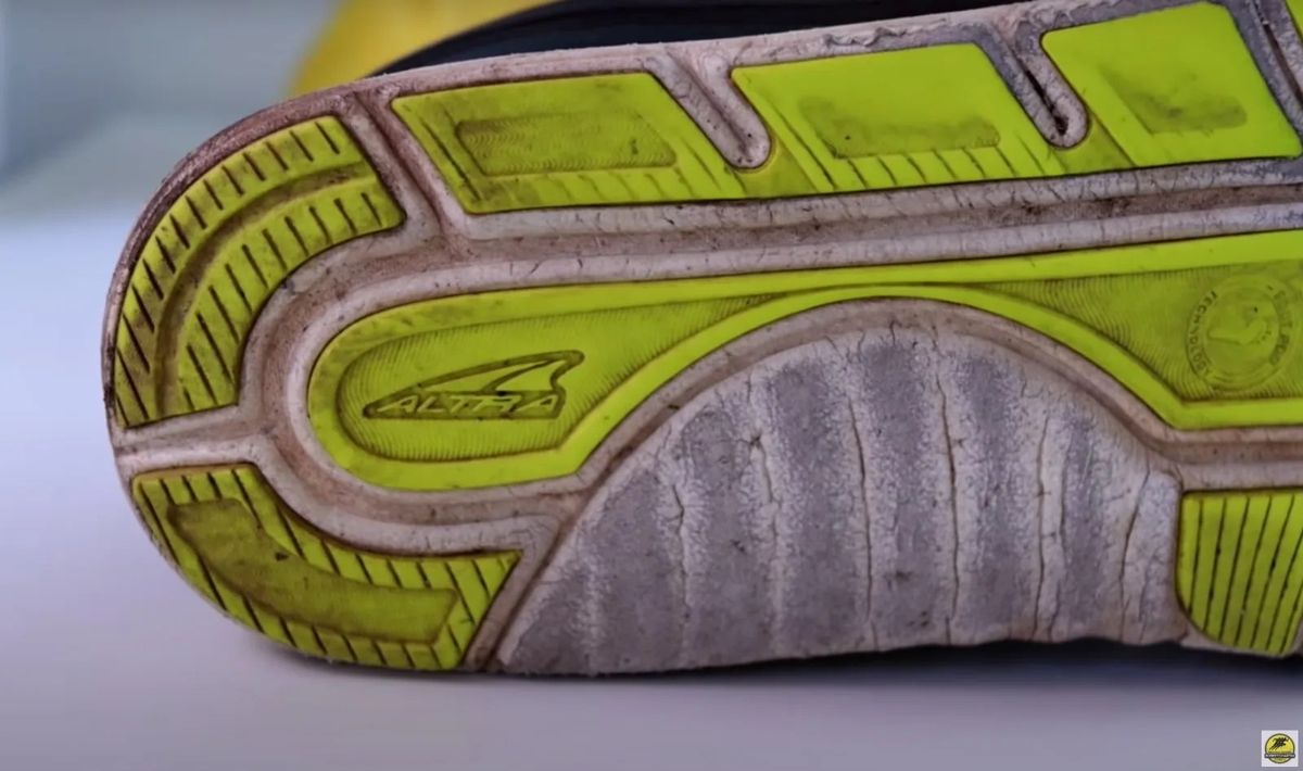 Controlliamo la suola delle nostre scarpe da running