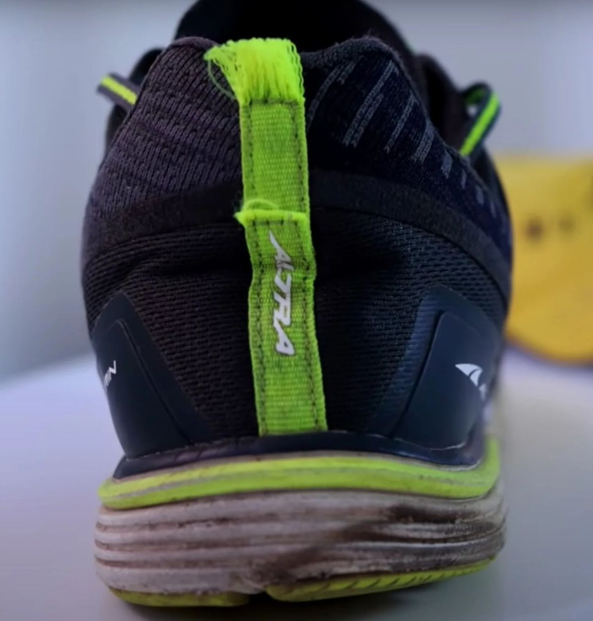 Controlliamo la suola delle nostre scarpe da running