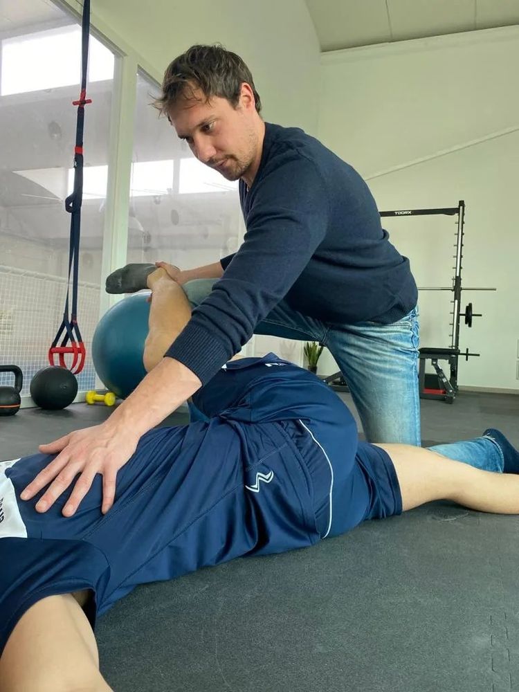 Stretching e mal di schiena: i consigli di un esperto